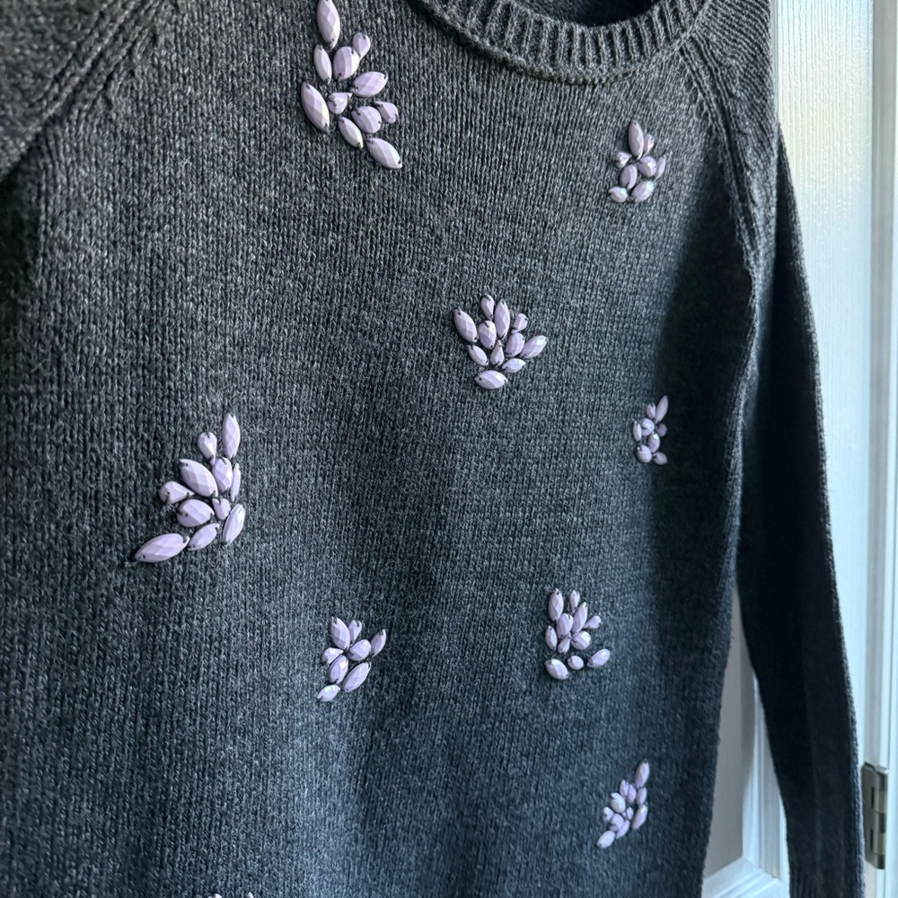 Loft Charcoal Gray Crewneck Sweater With Lavender Bead Embellishments Size S - Picture 10 of 13